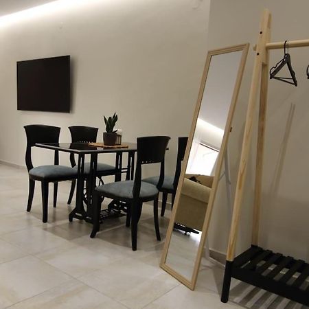 Eclectic Apartment Near Downtown Ираклион Экстерьер фото